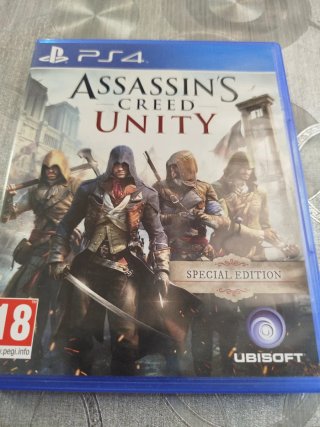PS4 Videojuegos: Assassin's Creed x2, Plants vs Zo