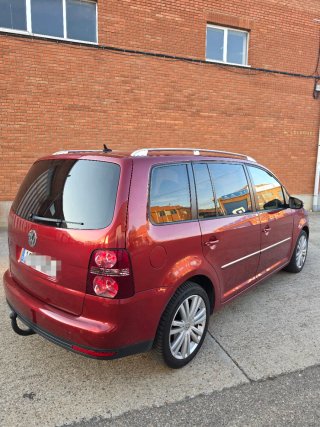 Volkswagen Touran highline 2.0 tdi