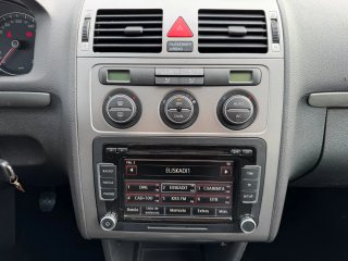 Volkswagen Touran highline 2.0 tdi