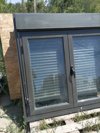Ventanas aluminio abatibles (2 unidades)