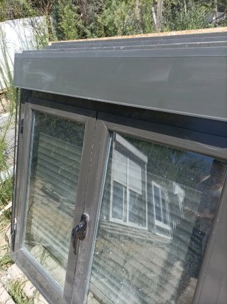 Ventanas aluminio abatibles (2 unidades)