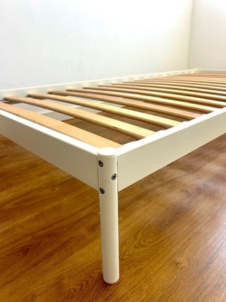 Estructura Cama Vevelstad + Somier láminas Luröy