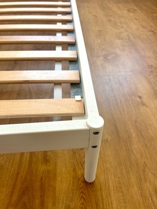 Estructura Cama Vevelstad + Somier láminas Luröy
