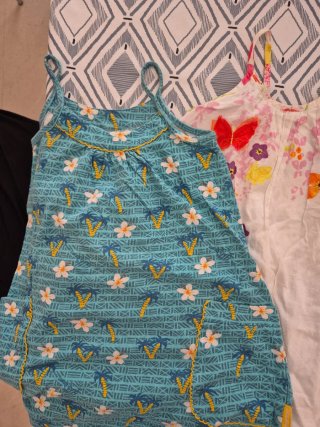 Lote 8 vestidos niña 4-5 años (104 cm)