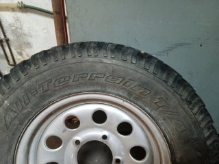 Llanta Suzuki BFGoodrich 215/75R15
