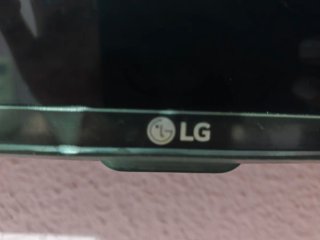 Televisión LG 50' smart TV