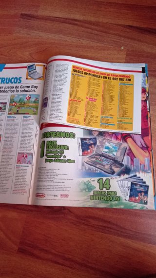 Revista Nintendo acción número 156 con poster