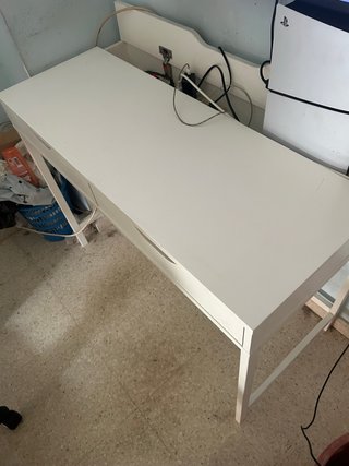 Escritorio blanco