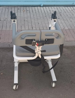 Silla de transporte de movilidad reducida
