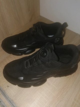 Zapatillas resistentes negras
