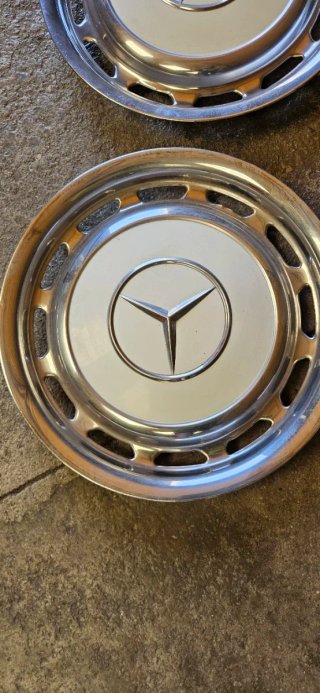 4 Tapacubos Mercedes 14 W114 W115 W116 W123
