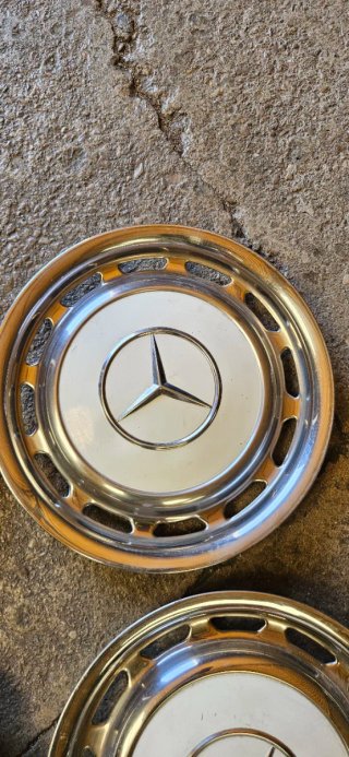 4 Tapacubos Mercedes 14 W114 W115 W116 W123