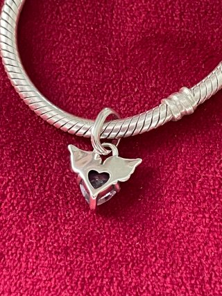 Charm mini Corazón con Alas Rosa