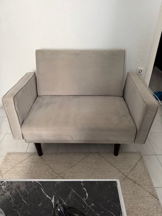 Sofá cama gris mediano