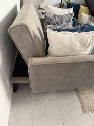 Sofá cama gris mediano