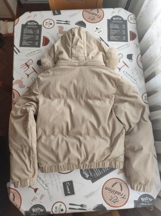 Cazadora Puffer Beige con Capucha