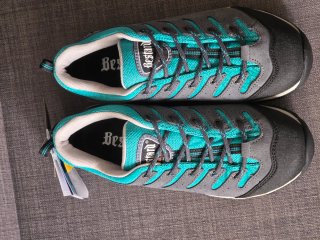 Botas de montaña Bestard mujer grises y turquesa