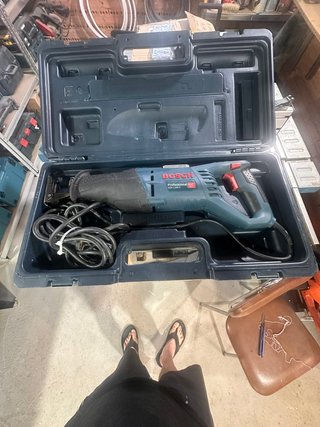 Sierra sable Bosch GSA 1100 E