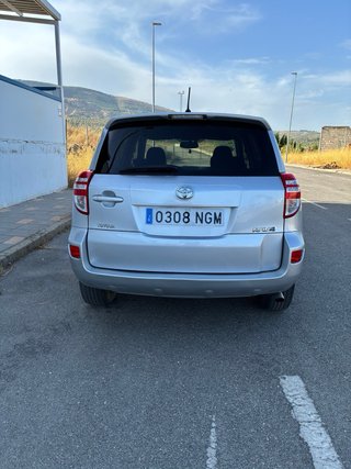 Toyota RAV4 2010
