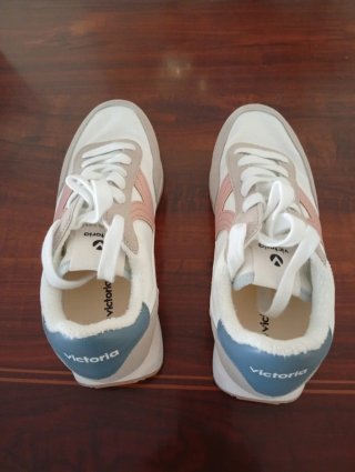 Zapatillas Victoria sin estrenar Talla 39