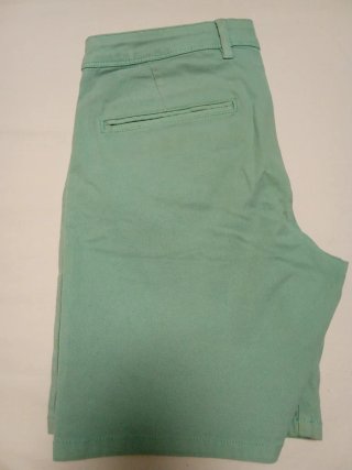 Bermuda verde Talla M
