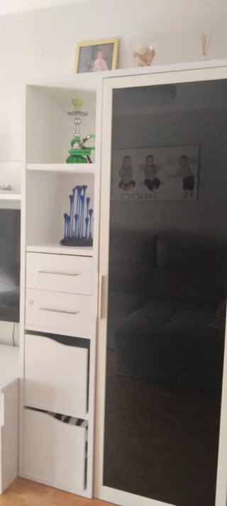 Mueble de salón blanco