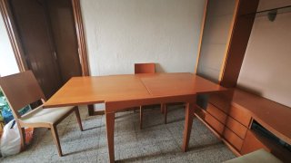 Mesa comedor y 4 sillas madera
