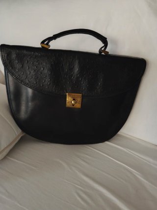 Bolso de mano negro