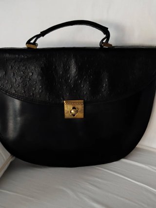 Bolso de mano negro