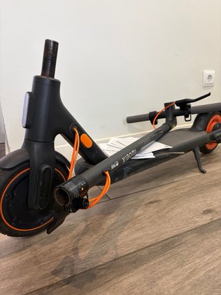 Patinete Xiaomi 4 Go + Casco + Cargador