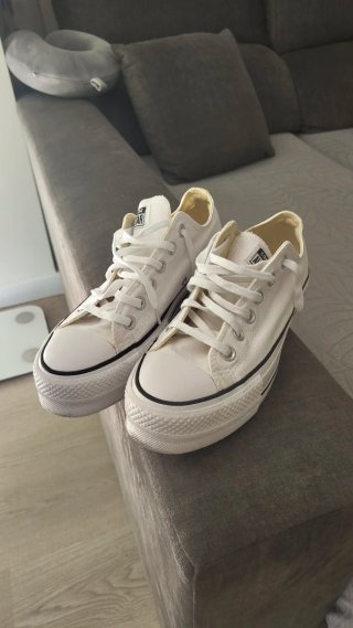 Converse Chuck Taylor Lift Ox Blancas