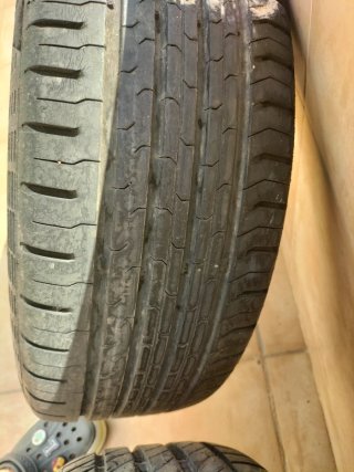 4 Neumáticos Michelin PRIMACY y Continental CONTAC