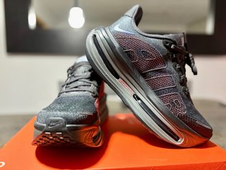 Nike Vomero Premium Talla 37.5