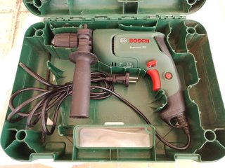 Bosch EasyImpact 600 Taladro con percusión.