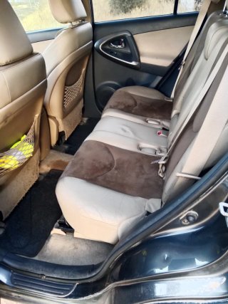 Toyota RAV4 2010