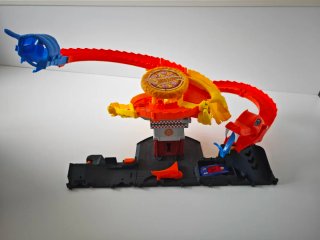 Pista Hot Wheels Ataque de Cobra Pizza Slam