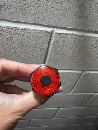 Luz trasera bicicleta marca MEROCA