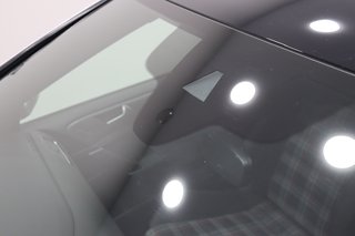 Volkswagen Golf GTI 7.5 Performance DSG 245cv