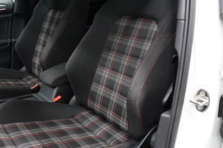 Volkswagen Golf GTI 7.5 Performance DSG 245cv