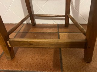 Silla trona antigua madera y mimbre Restaurada