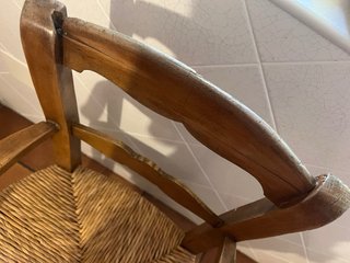 Silla trona antigua madera y mimbre Restaurada