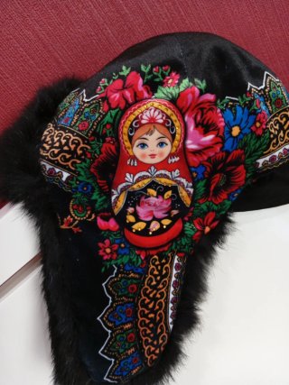 Gorra Rusa Matrioska Negra Multicolor