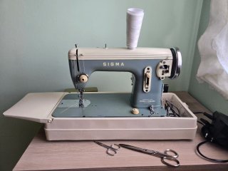 Máquina de coser Sigma vintage