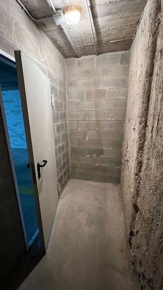 Garaje en venta en Eixample Sud – Migdia en Girona