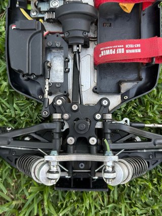 Muguen MBX 8 RC Coche