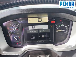 RENAULT T 520 6X2 MULTILIFT