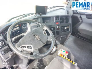 RENAULT T 520 6X2 MULTILIFT