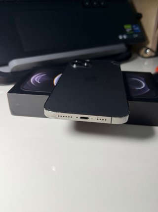 iPhone 12 Pro Max 128GB – Caja + cargador original