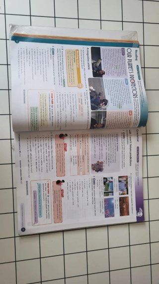 On Track 2 Student Book (Spain)