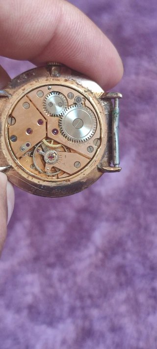 Reloj TucahDorado y Plateado